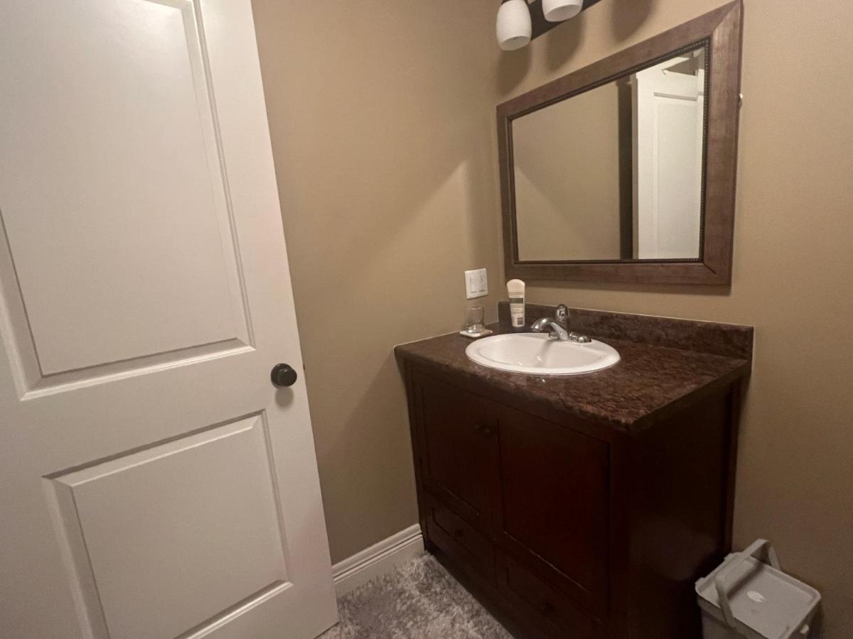 Cozy And Stylish Entire Suite In Halifax Exteriör bild