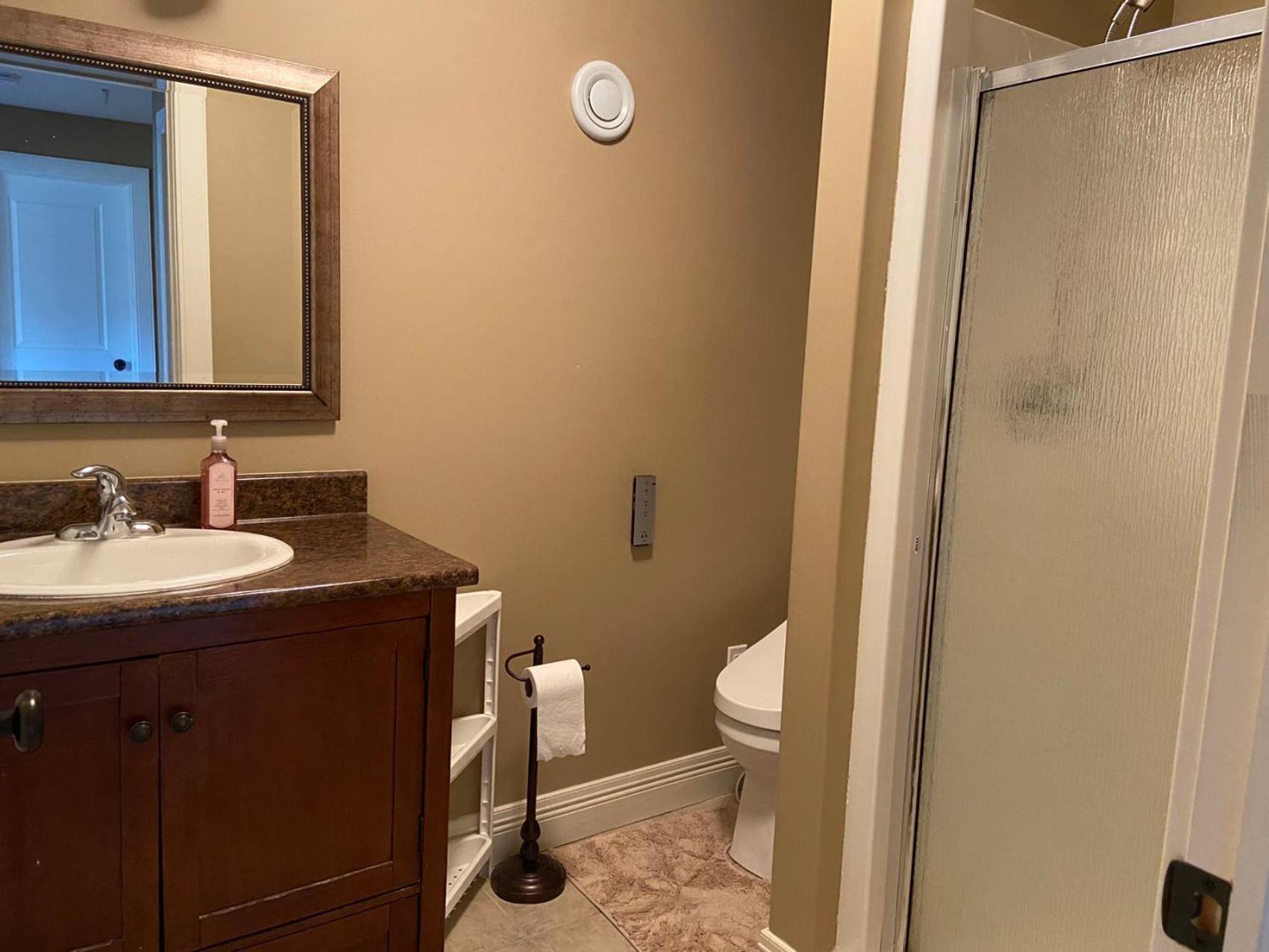 Cozy And Stylish Entire Suite In Halifax Exteriör bild