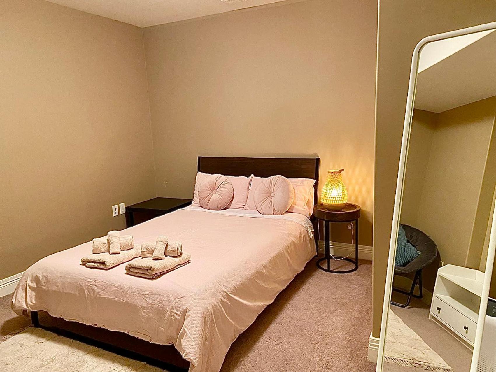 Cozy And Stylish Entire Suite In Halifax Exteriör bild